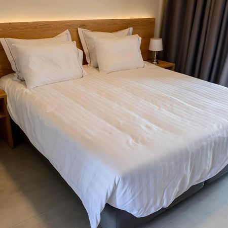 Comfort Suites & Rooms Larissa Buitenkant foto