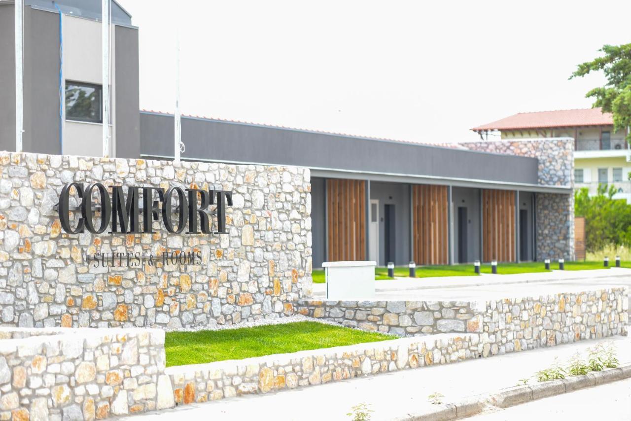 Comfort Suites & Rooms Larissa Buitenkant foto