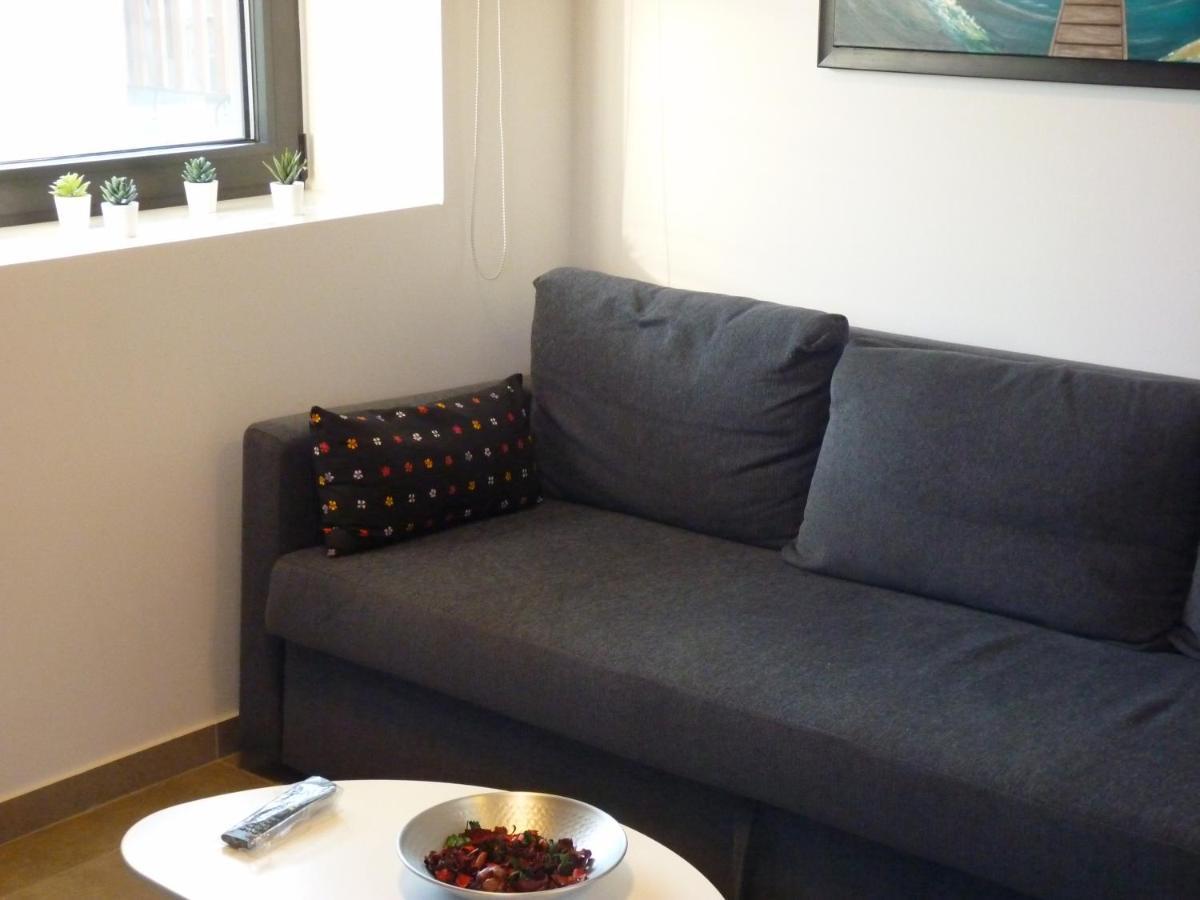 Comfort Suites & Rooms Larissa Buitenkant foto