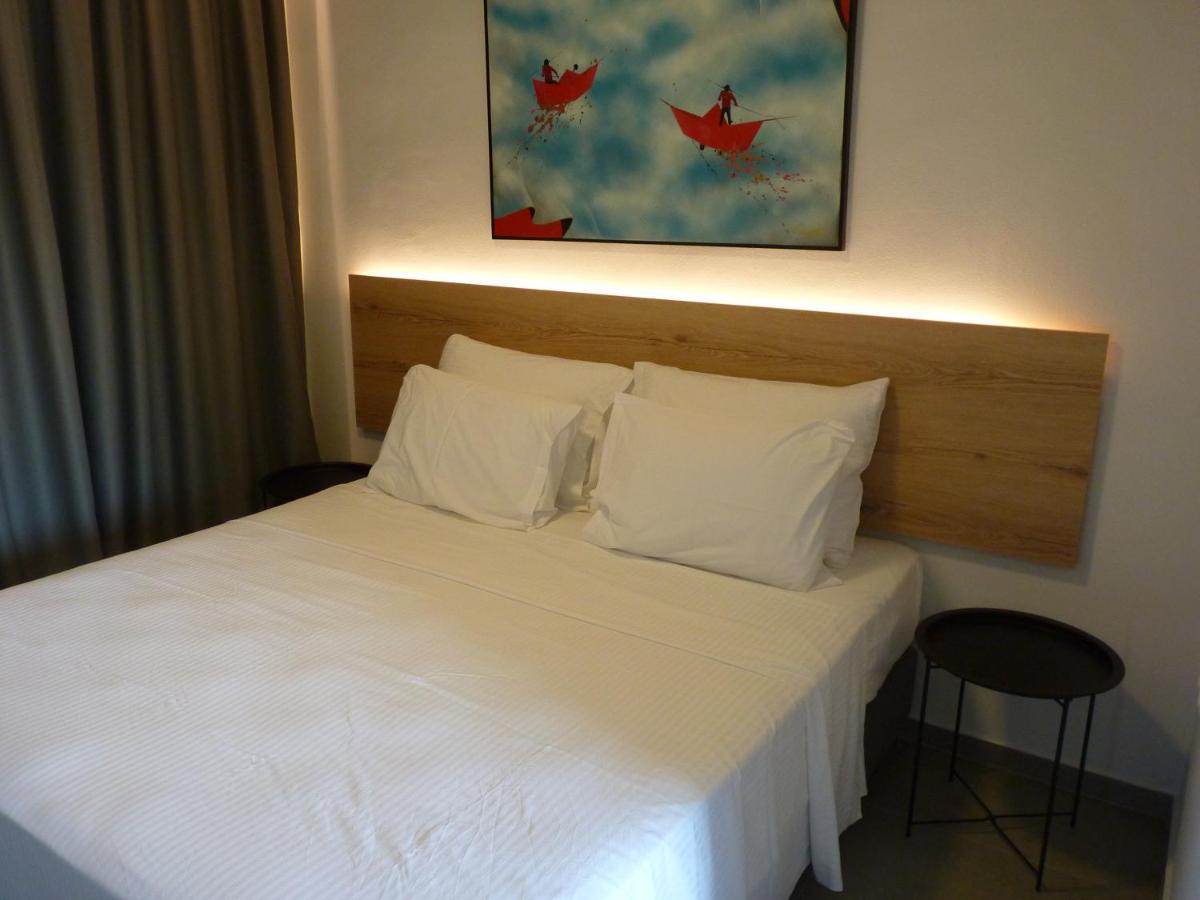Comfort Suites & Rooms Larissa Buitenkant foto